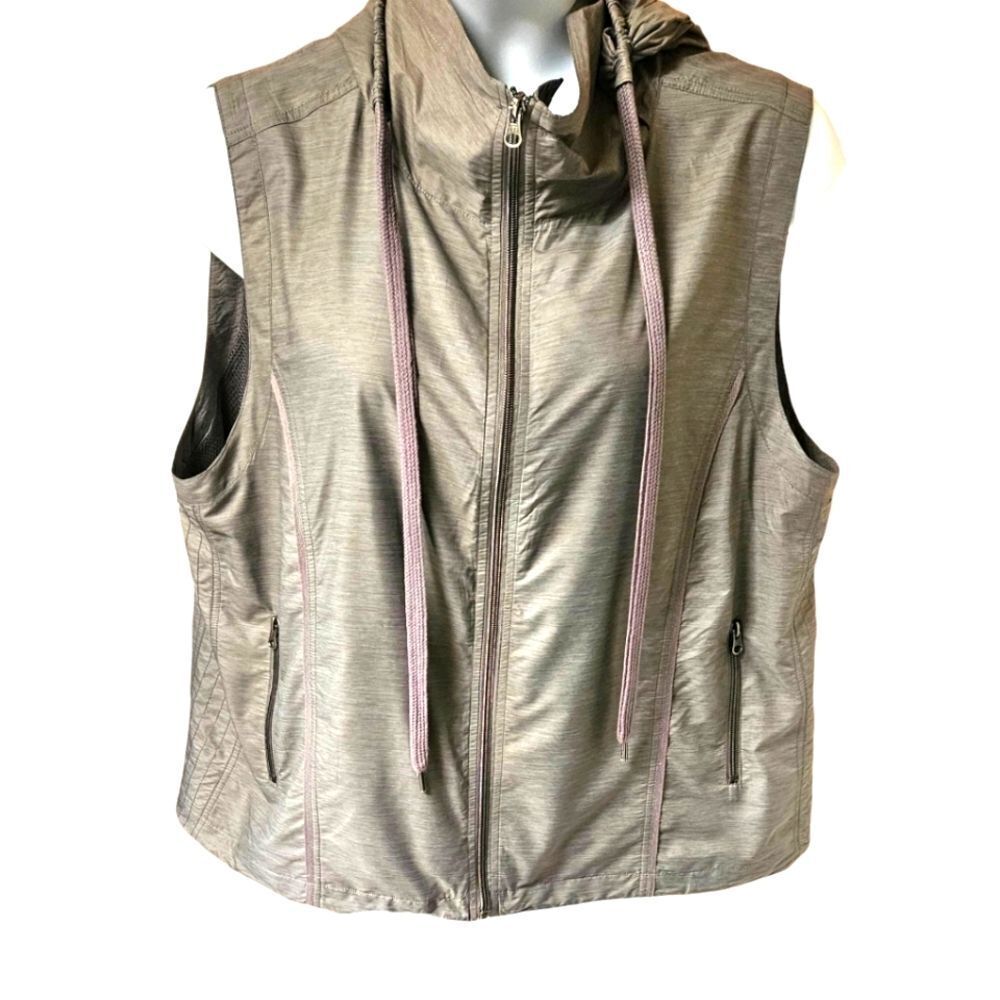 CATO Plus Size Gray Sleeveless Hooded Zip- Up Vest Size 22/24 3X - Picture 2 of 15